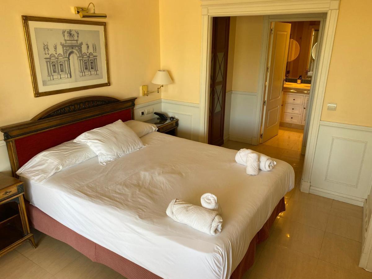 Guadalpin Residences มาร์เบยา ภายนอก รูปภาพ