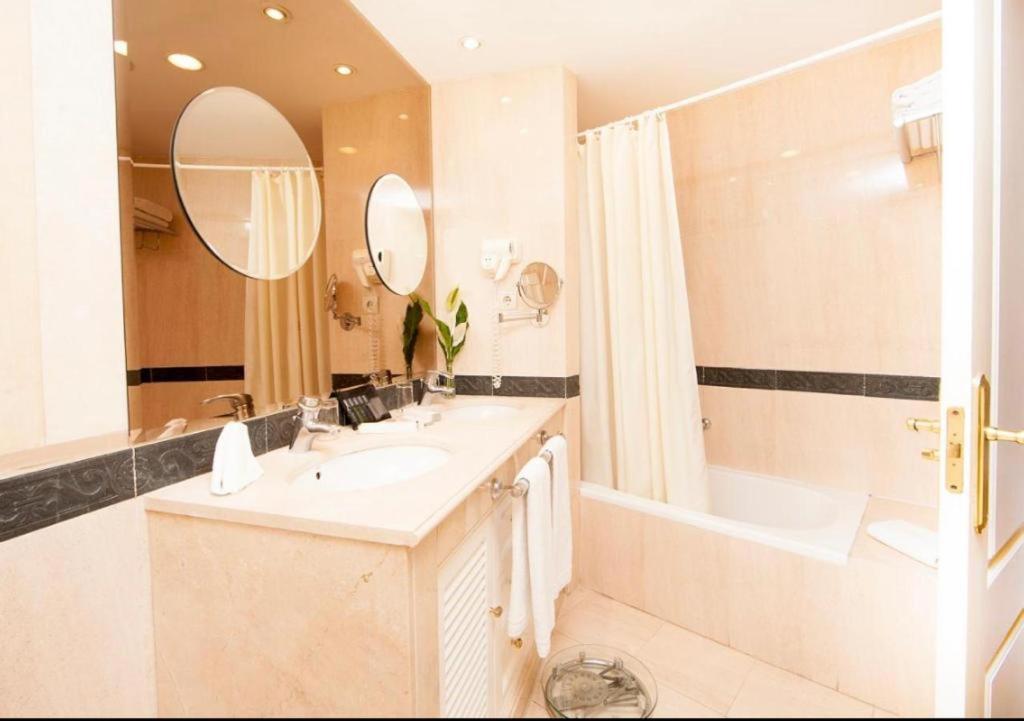 Guadalpin Residences มาร์เบยา ภายนอก รูปภาพ